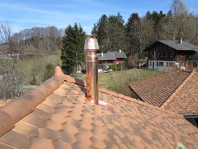 Kamin_ueber_Dach (102)