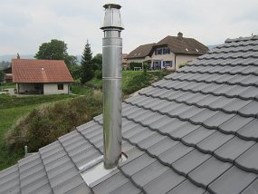 Kamin_ueber_Dach (138)