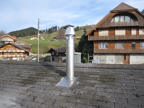 Kamin_ueber_Dach (28)