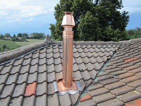 Kamin_ueber_Dach (61)