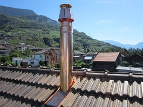 Kamin_ueber_Dach (87)