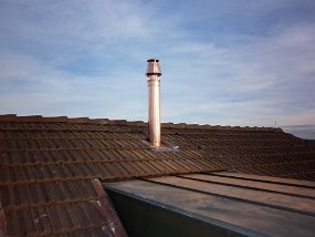 Kamin_ueber_Dach (91)